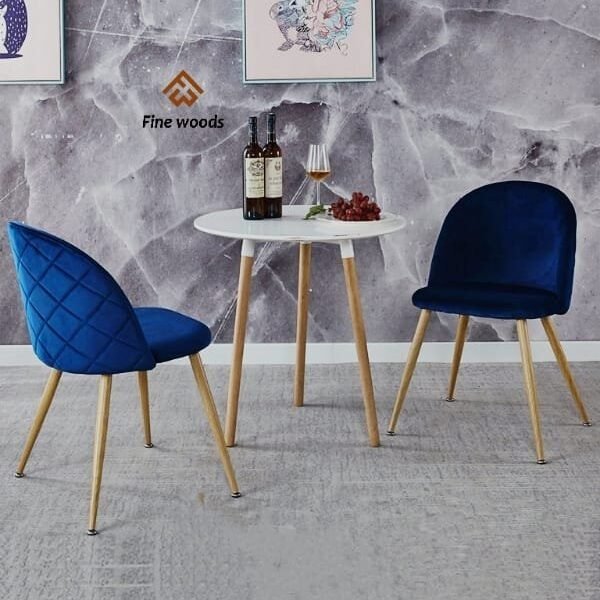 FW30 Table with 2 Chairs